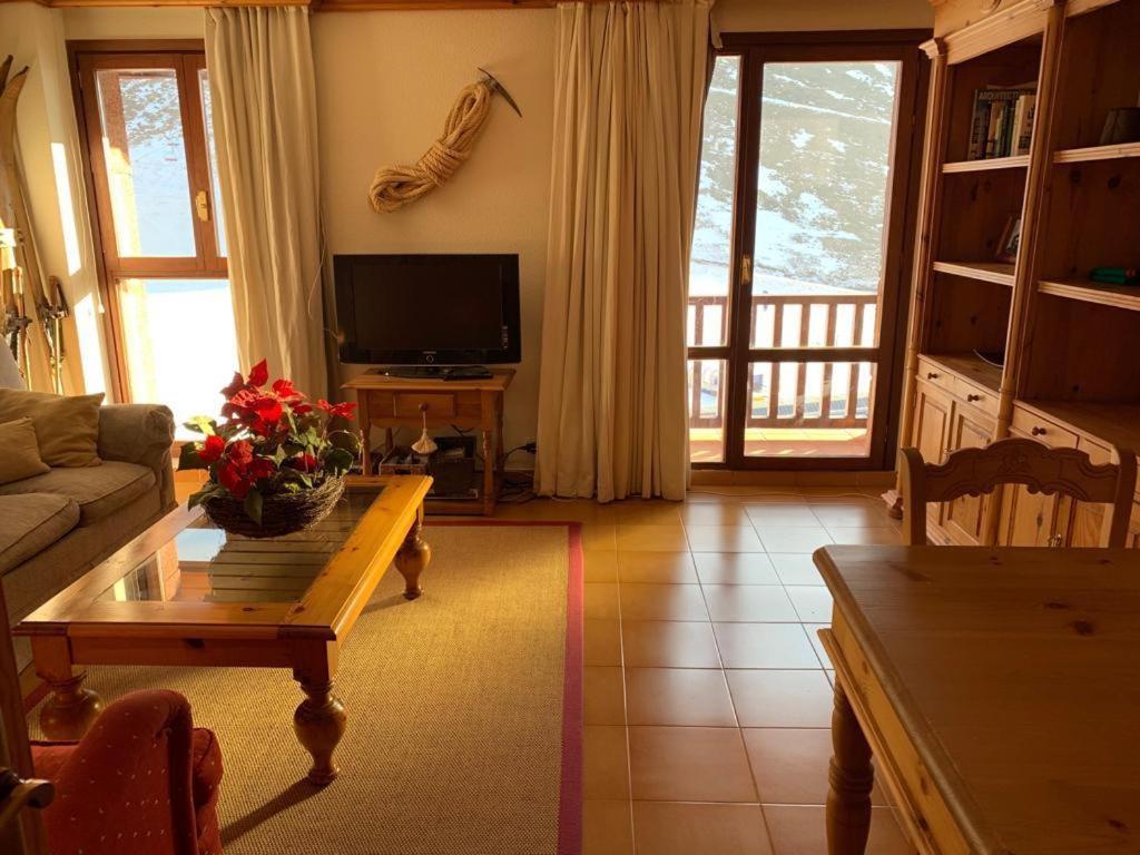 Acogedor Apartamento En Astun Exterior photo
